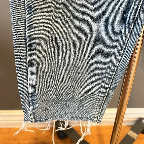 White Fox Boutique Distressed Blue Jeans - Picture 2 of 10